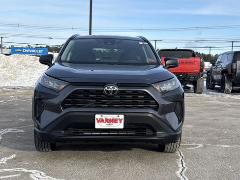 Used 2021 Toyota RAV4 LE image 2