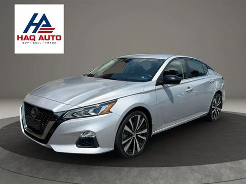 Used 2022 Nissan Altima 2.5 SR FWD image 1