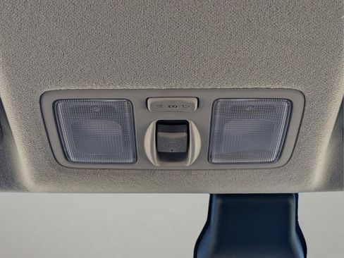 Certified 2024 Hyundai Venue SEL FWD image 21