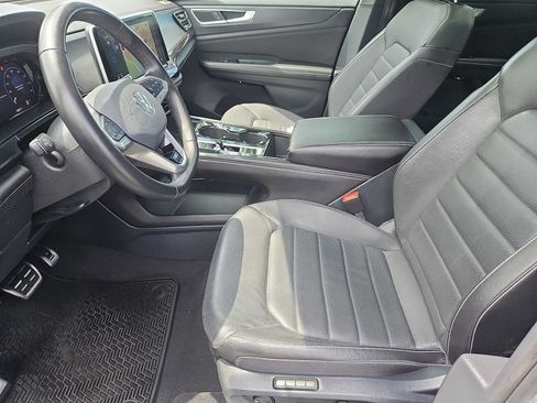 Used 2024 Volkswagen Atlas Cross Sport SEL R-Line AWD/4WD image 35