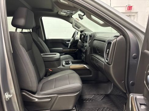 Used 2020 Chevrolet Silverado 1500 RST AWD/4WD image 37