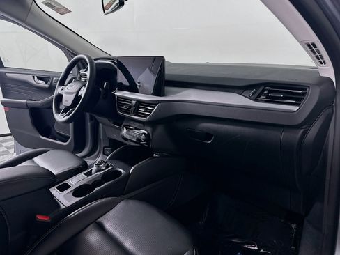 Used 2024 Ford Escape Platinum image 37