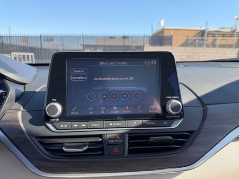 Used 2025 Nissan Altima 2.5 SV image 20