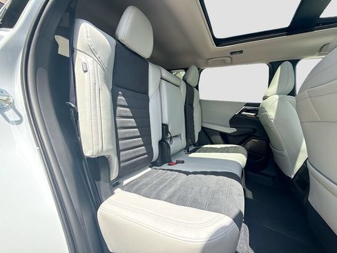 New 2026 Mitsubishi Outlander SE AWD/4WD image 30