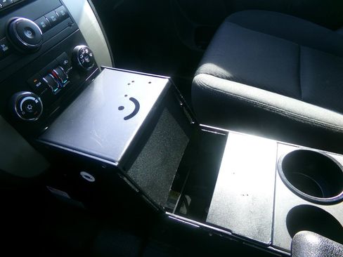 Used 2012 Chevrolet Tahoe 4WD w/ Skid Plate Package image 22