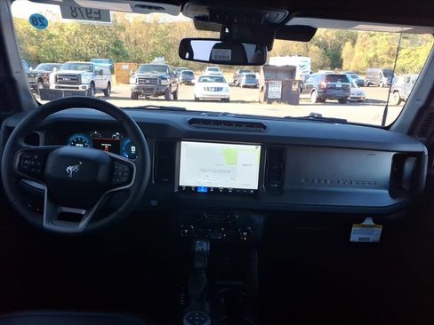 New 2025 Ford Bronco Badlands image 12