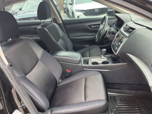 Used 2017 Nissan Altima 2.5 SR w/ Midnight Edition Package image 32