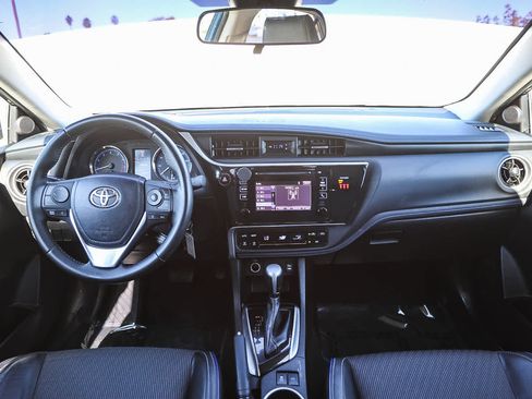 Certified 2019 Toyota Corolla SE image 13