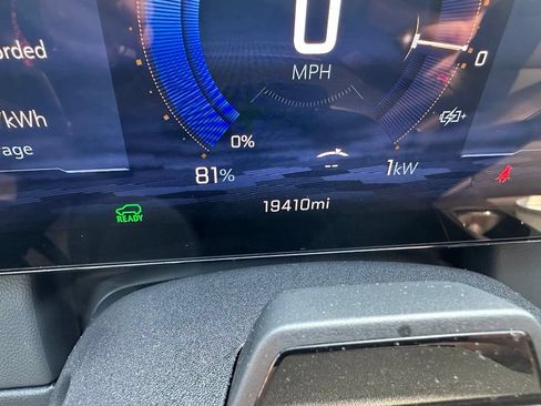 Used 2024 Chevrolet Equinox EV RS FWD image 10