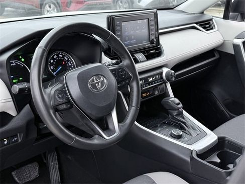 Certified 2021 Toyota RAV4 XLE image 25