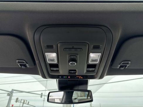 Used 2024 Chevrolet Tahoe Z71 image 55