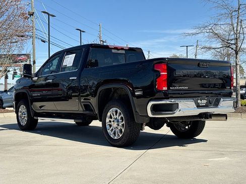Used 2025 Chevrolet Silverado 2500 LTZ w/ LTZ Premium Package AWD/4WD image 6