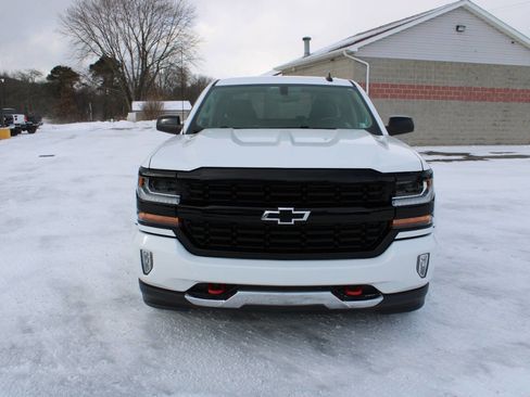 Used 2017 Chevrolet Silverado 1500 LT w/ Redline Edition image 8