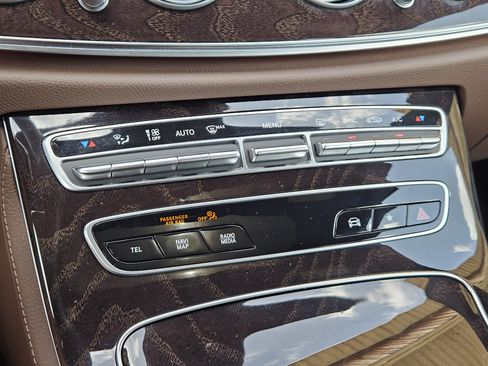 Used 2021 Mercedes-Benz E 350 Sedan image 20