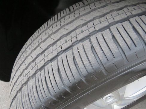 Used 2017 Kia Sorento LX w/ LX Convenience Package image 36