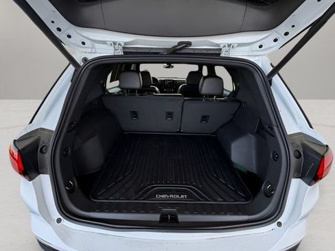 Used 2024 Chevrolet Equinox RS FWD image 33