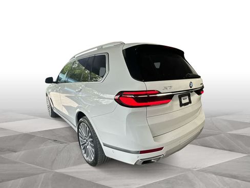 Used 2024 BMW X7 xDrive40i w/ Premium Package AWD/4WD image 6