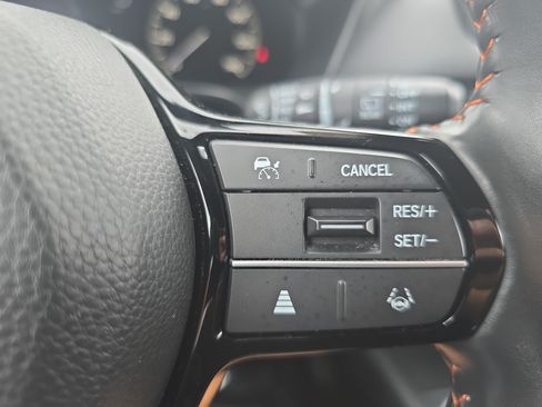 Used 2024 Honda HR-V Sport image 17