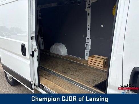 Used 2023 RAM ProMaster 3500 FWD image 12