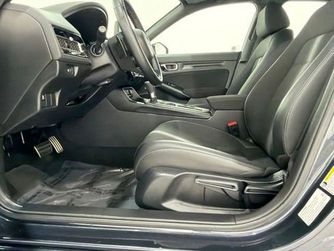 Used 2025 Honda Civic Sport image 14