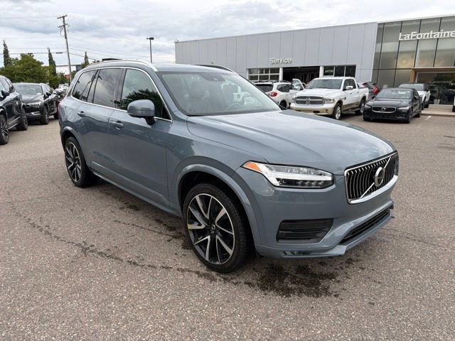 Used 2021 Volvo XC90 T6 Momentum w/ Advanced Package AWD/4WD image 3