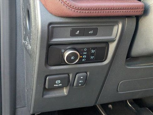 Used 2024 Ford Expedition Max Limited image 11