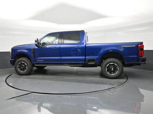 New 2026 Ford F250 Platinum w/ Tremor Off-Road Package image 4