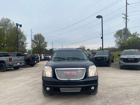 Used 2008 GMC Yukon XL Denali AWD/4WD image 3