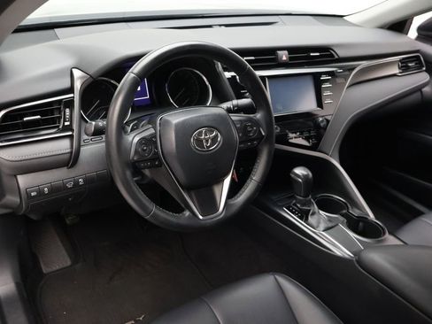 Certified 2019 Toyota Camry SE image 15