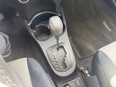 Used 2012 Toyota Yaris LE FWD image 17