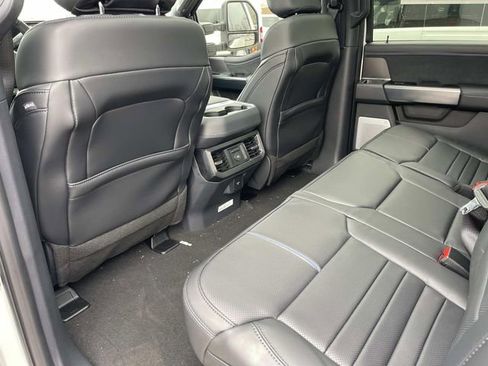 New 2026 Ford F450 Platinum w/ FX4 Off-Road Package image 18