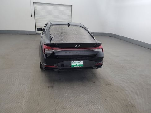 Used 2023 Hyundai Elantra SEL w/ Convenience Package FWD image 6