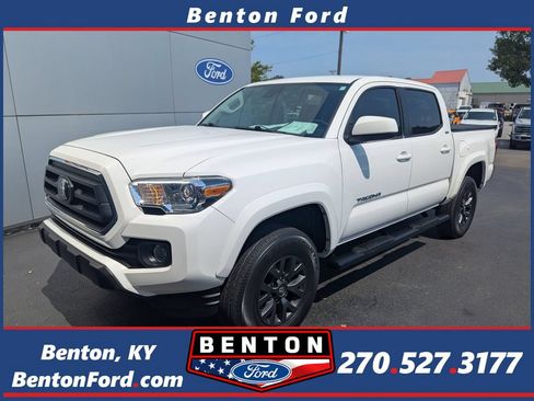 Used 2023 Toyota Tacoma SR5 RWD image 1