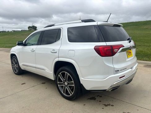 Used 2018 GMC Acadia Denali w/ Technology Package AWD/4WD image 5