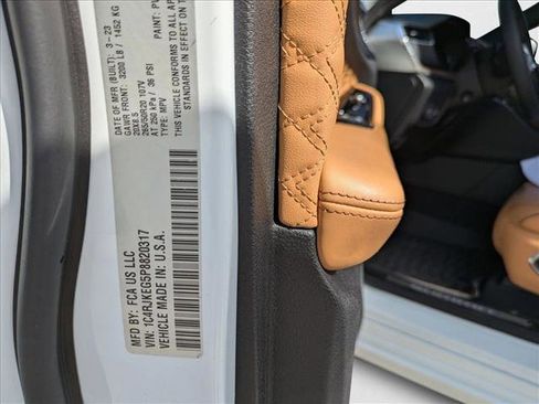 Used 2023 Jeep Grand Cherokee L Summit w/ Advanced Protech Group IV image 28