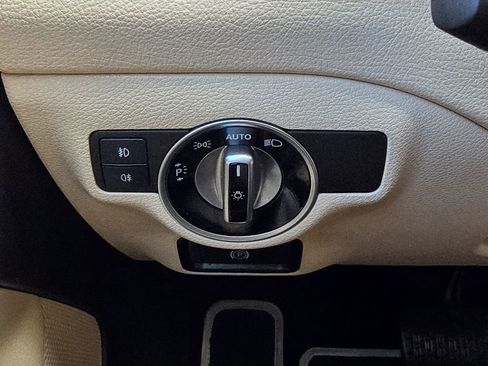 Used 2019 Mercedes-Benz GLA 250 4MATIC image 12