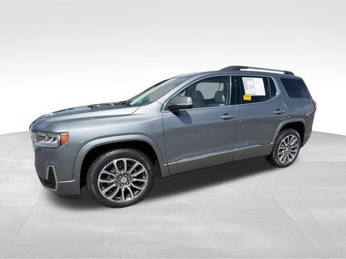 Certified 2021 GMC Acadia Denali w/ Denali Ultimate Package AWD/4WD image 4
