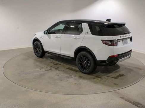 New 2026 Land Rover Discovery Sport Landmark image 3