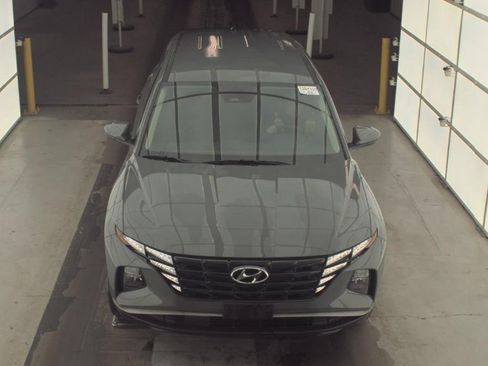Used 2024 Hyundai Tucson SE image 2