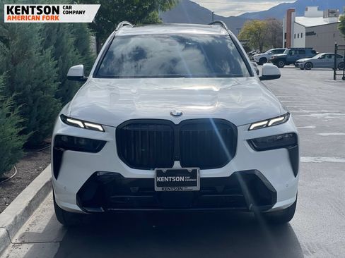 Used 2026 BMW X7 xDrive40i AWD/4WD image 2