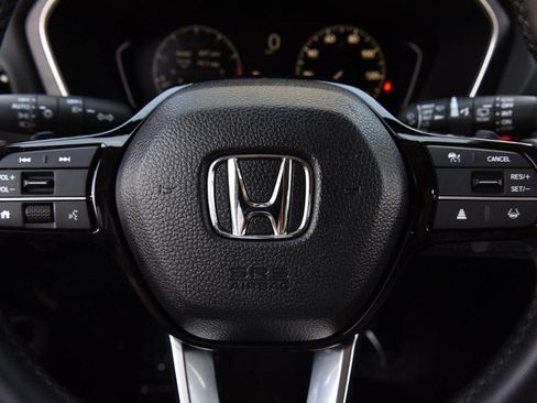 Certified 2025 Honda Pilot Touring image 21