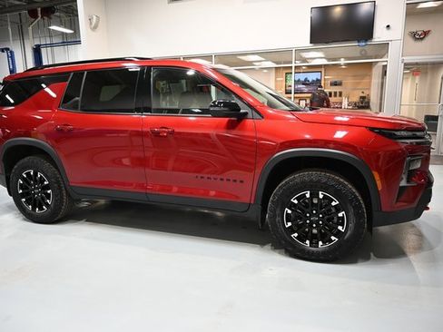 Used 2024 Chevrolet Traverse Z71 w/ LPO, Floor Liner Package image 4