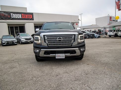 Used 2023 Nissan Titan Platinum Reserve w/ Moonroof Package image 3