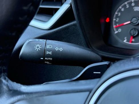 Used 2020 Toyota Corolla SE w/ Carpet Mat Package (TMS) image 38