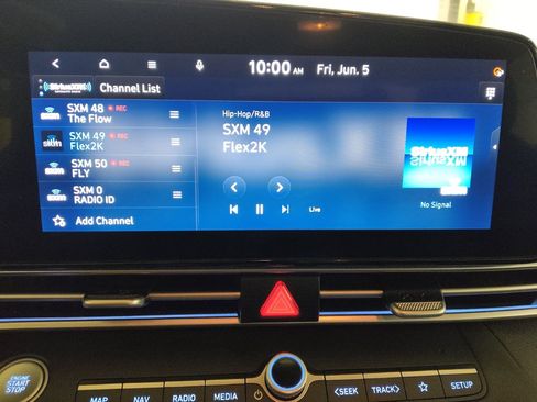 Used 2025 Hyundai Elantra SEL FWD image 25