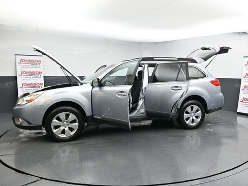 Used 2012 Subaru Outback 2.5i Premium image 46
