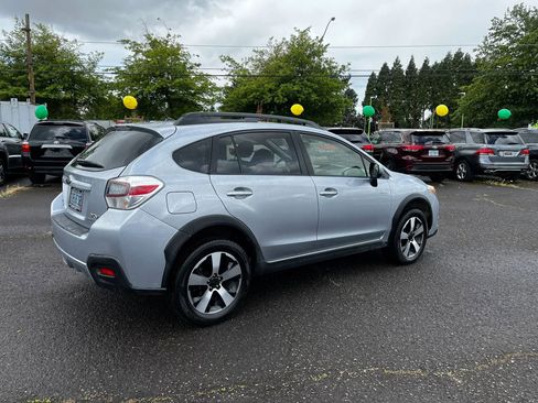 Used 2014 Subaru Crosstrek 2.0i Premium AWD/4WD image 3