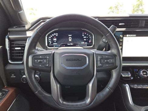 Used 2024 GMC Sierra 2500 Denali Ultimate AWD/4WD image 33