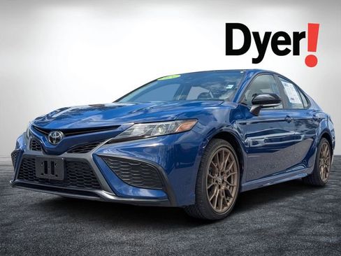 Used 2024 Toyota Camry SE FWD image 7