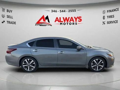 Used 2017 Nissan Altima 2.5 SR FWD image 4